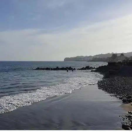 Apto. Acogedor En Bahia Feliz A 100mts De La Playa